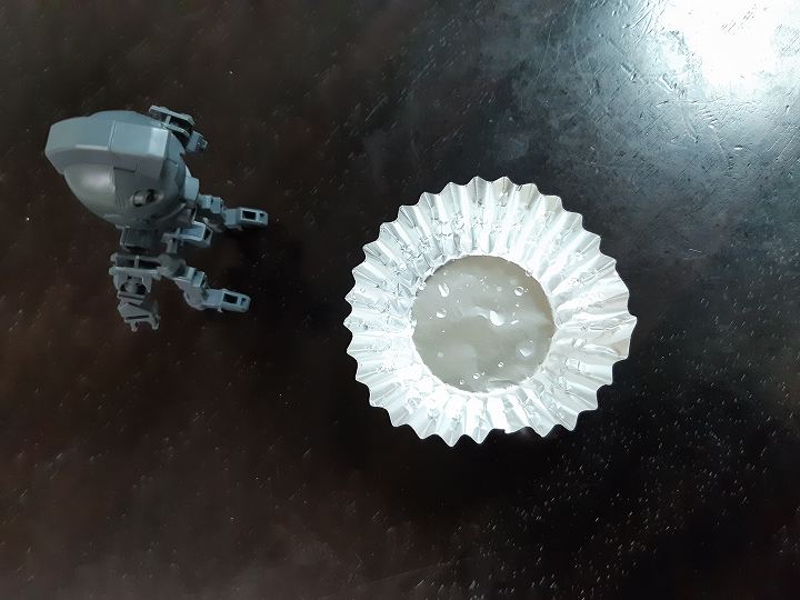 ガンプラ 肉抜き穴 埋め方