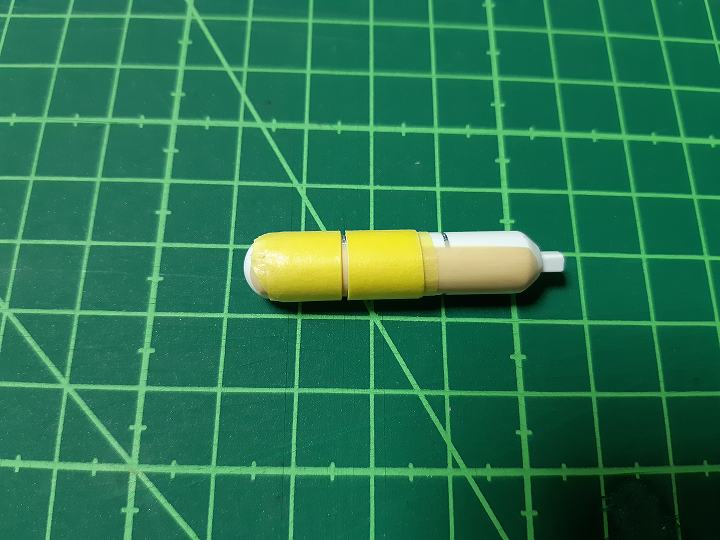 ガンプラ 肉抜き穴 埋め方