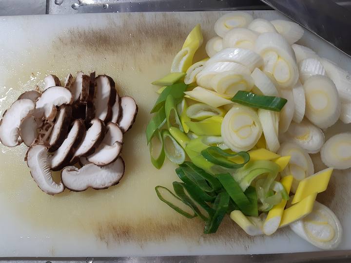 親子丼 レシピ 4人分