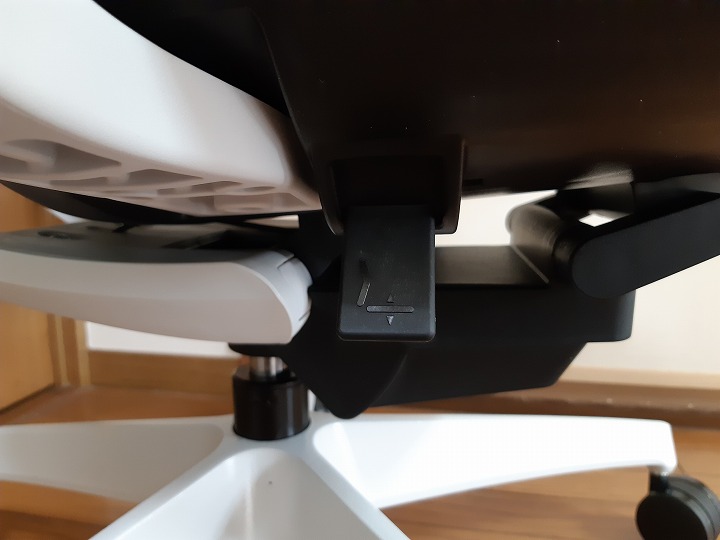 コクヨ 椅子 デュオラ