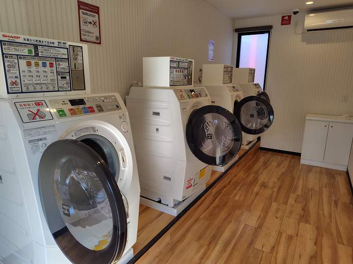 R9 The Yard 飯塚 コンテナホテル